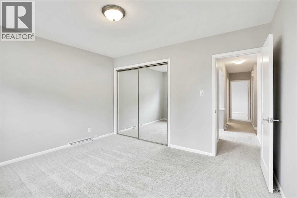 88 Westwood Drive Sw, Calgary, Alberta  T3C 2V7 - Photo 20 - A2257438