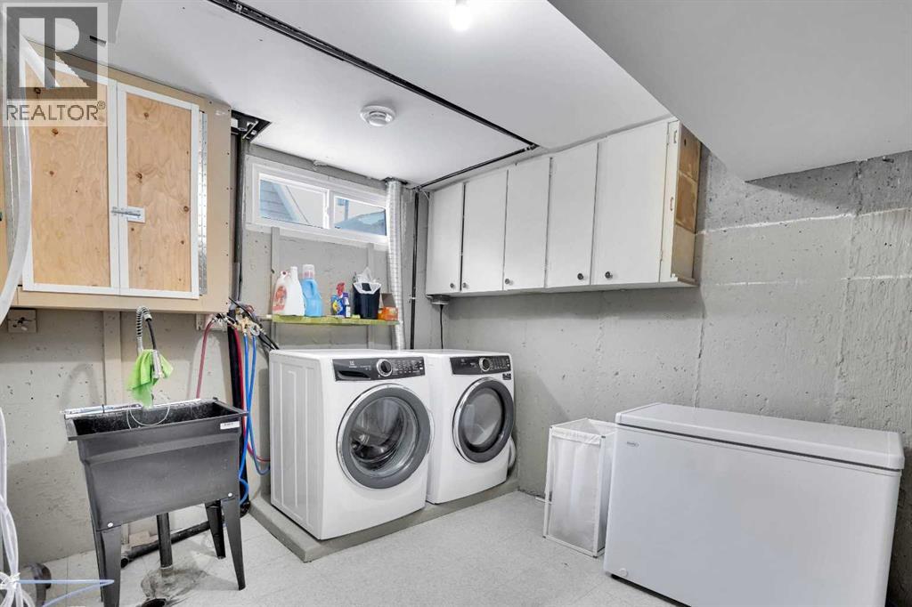 88 Westwood Drive Sw, Calgary, Alberta  T3C 2V7 - Photo 27 - A2257438