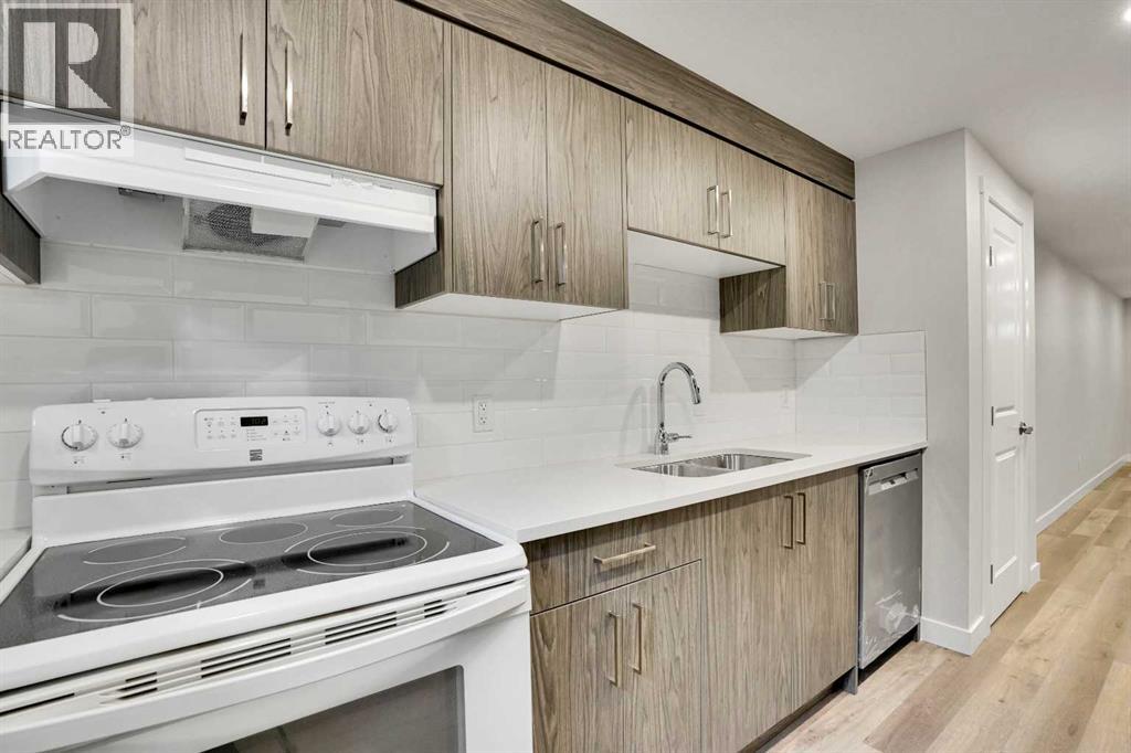 88 Westwood Drive Sw, Calgary, Alberta  T3C 2V7 - Photo 30 - A2257438