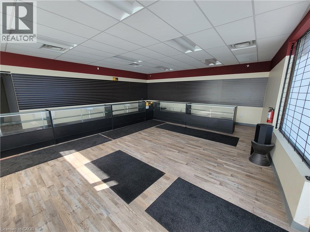 215 Highland Road W Unit# 108, Kitchener, Ontario  M2M 3C1 - Photo 3 - 40753899