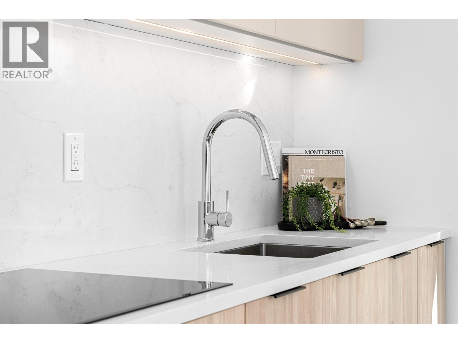 107 7161 17th Avenue, Burnaby, British Columbia  V3N 1K8 - Photo 18 - R3063497