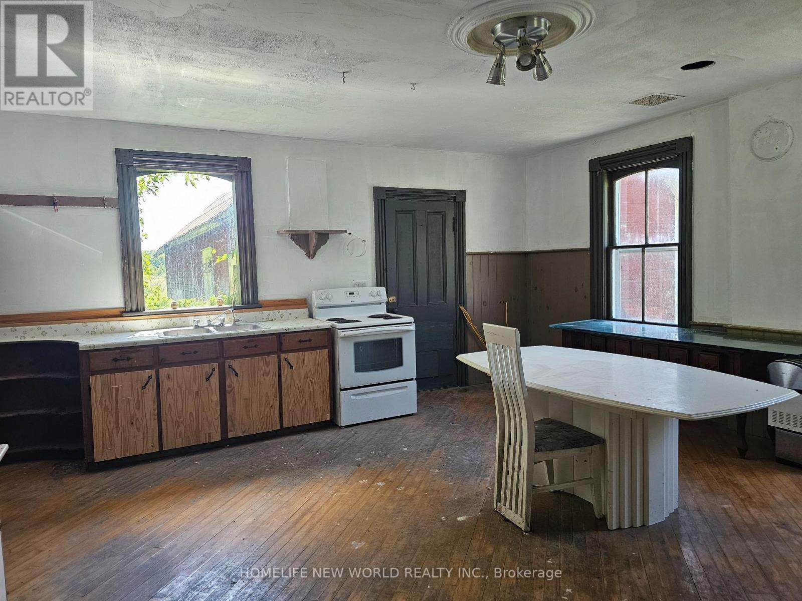 1082 Sand Bay Road, Front Of Leeds & Seeleys Bay, Ontario  K0E 1L0 - Photo 6 - X12501302