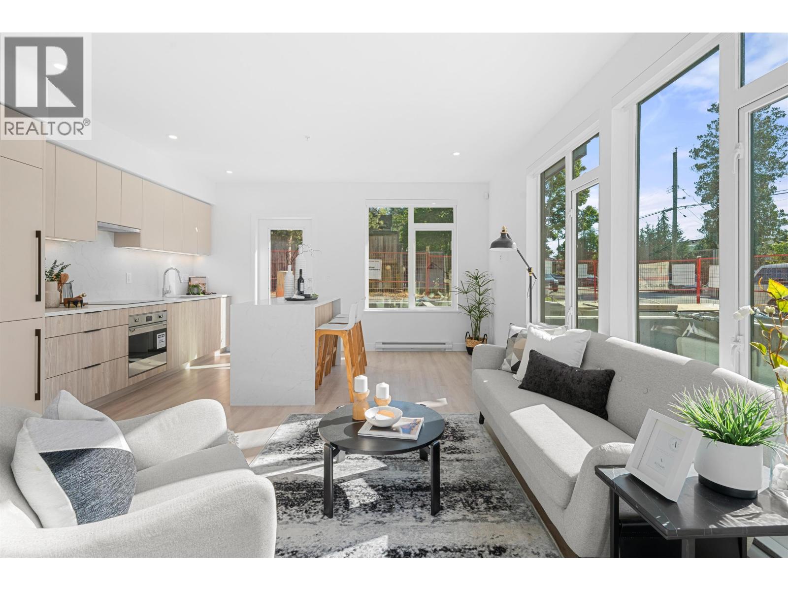 107 7161 17th Avenue, Burnaby, British Columbia  V3N 1K8 - Photo 1 - R3063497