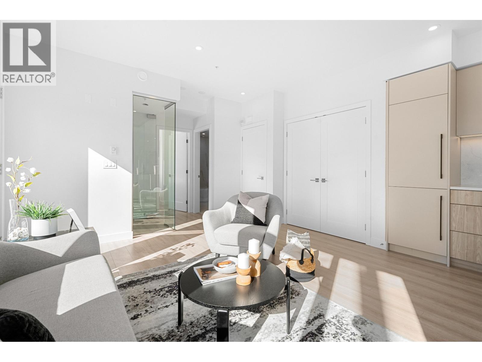 107 7161 17th Avenue, Burnaby, British Columbia  V3N 1K8 - Photo 3 - R3063497