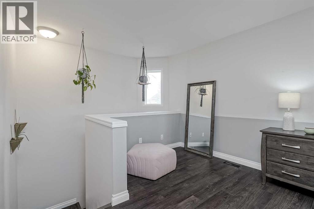 89 Mckenzie Towne Gate Se, Calgary, Alberta  T2Z 4G1 - Photo 11 - A2266104