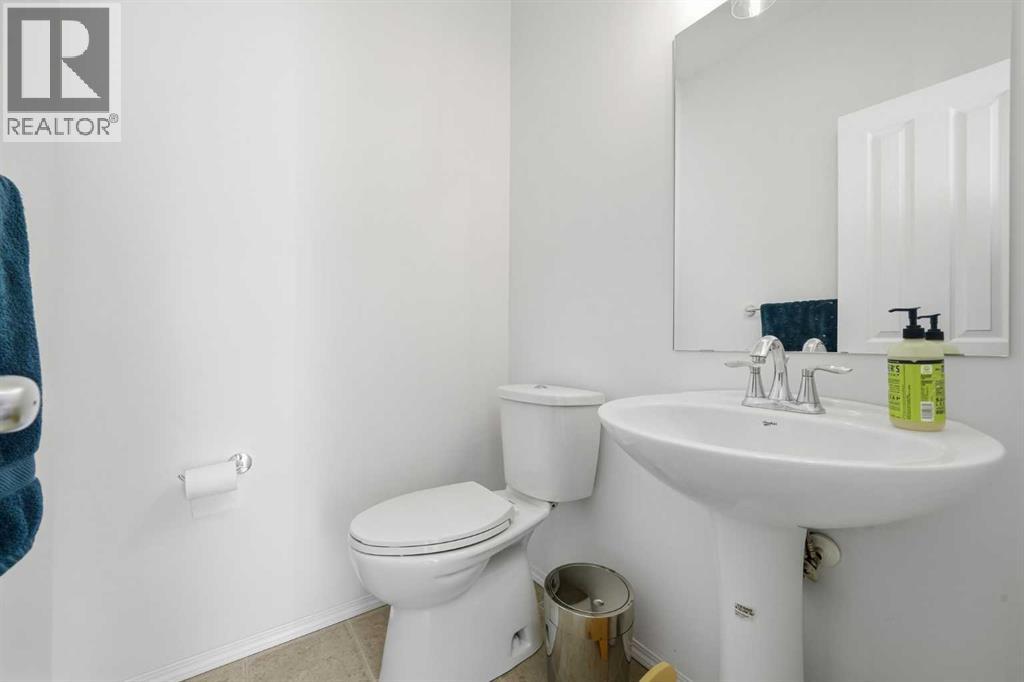 587 Panora Way Nw, Calgary, Alberta  T3K 0N8 - Photo 25 - A2265190