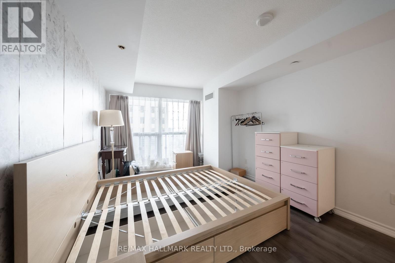 1703 - 386 Yonge Street, Toronto, Ontario  M5B 0A5 - Photo 17 - C12501312