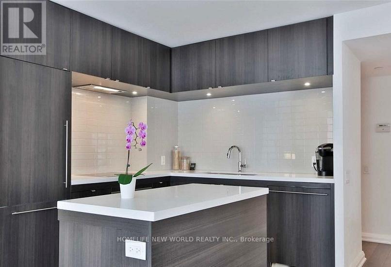 2313 - 155 Yorkville Avenue, Toronto, Ontario  M5R 0B4 - Photo 6 - C12501314