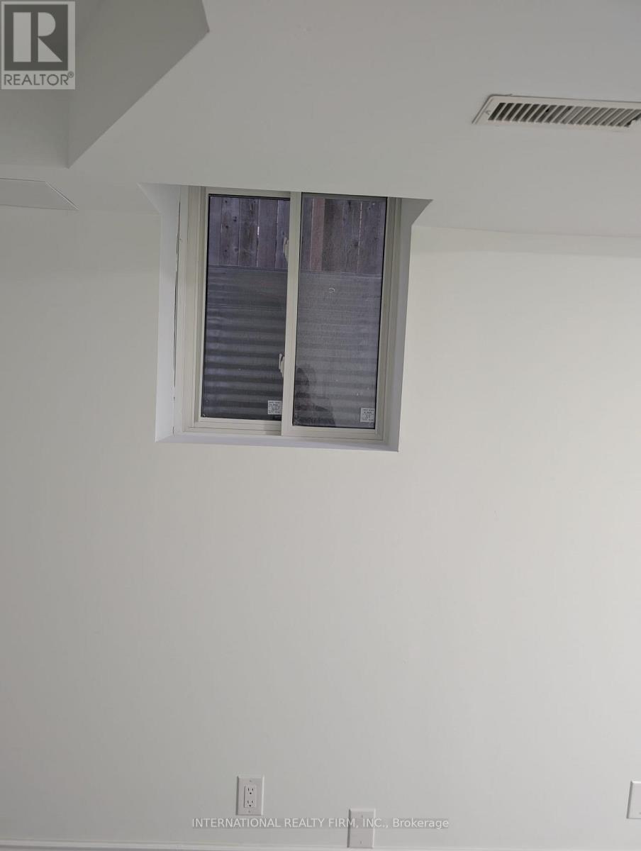 Unknown Address, ,     - Photo 11 - E12501308