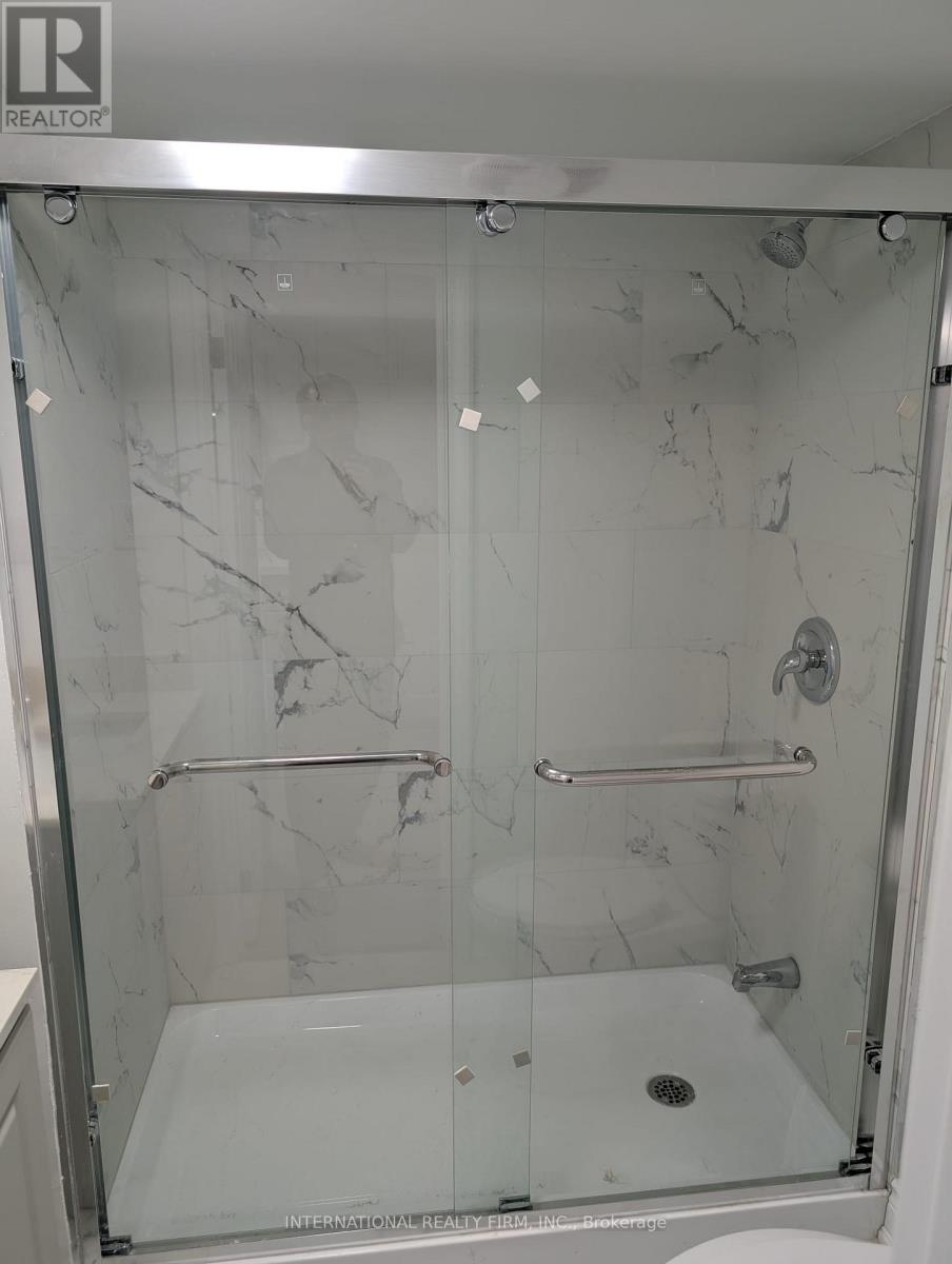 Unknown Address, ,     - Photo 8 - E12501308