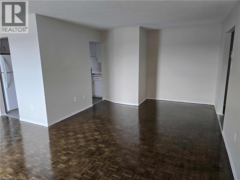 5291 Lakeshore Road Unit# 101, Burlington, Ontario  L7L 1C7 - Photo 2 - 40761470