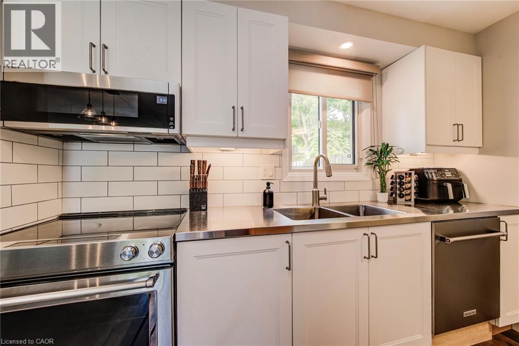 165 Green Valley Drive Unit# 31, Kitchener, Ontario  N2P 1K3 - Photo 18 - 40767961