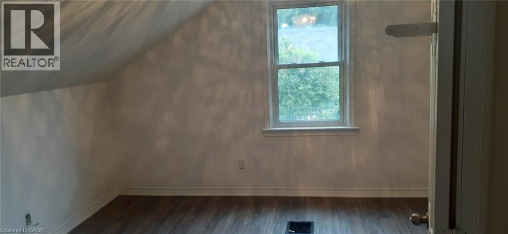 725 Barton Street, Hamilton, Ontario  L8E 5L7 - Photo 3 - 40773355