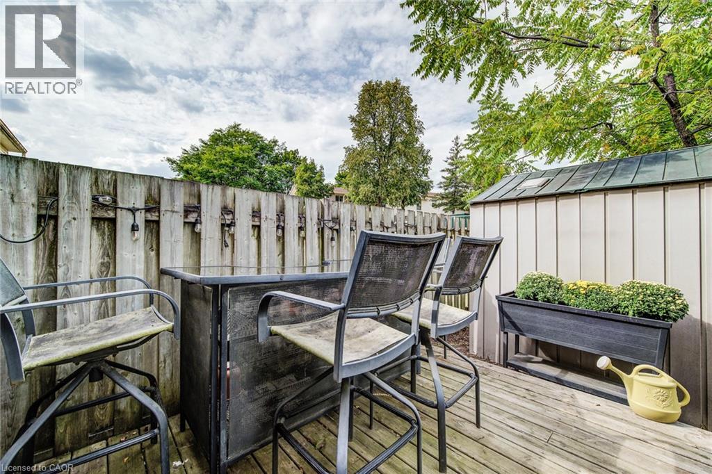 165 Green Valley Drive Unit# 31, Kitchener, Ontario  N2P 1K3 - Photo 33 - 40767961