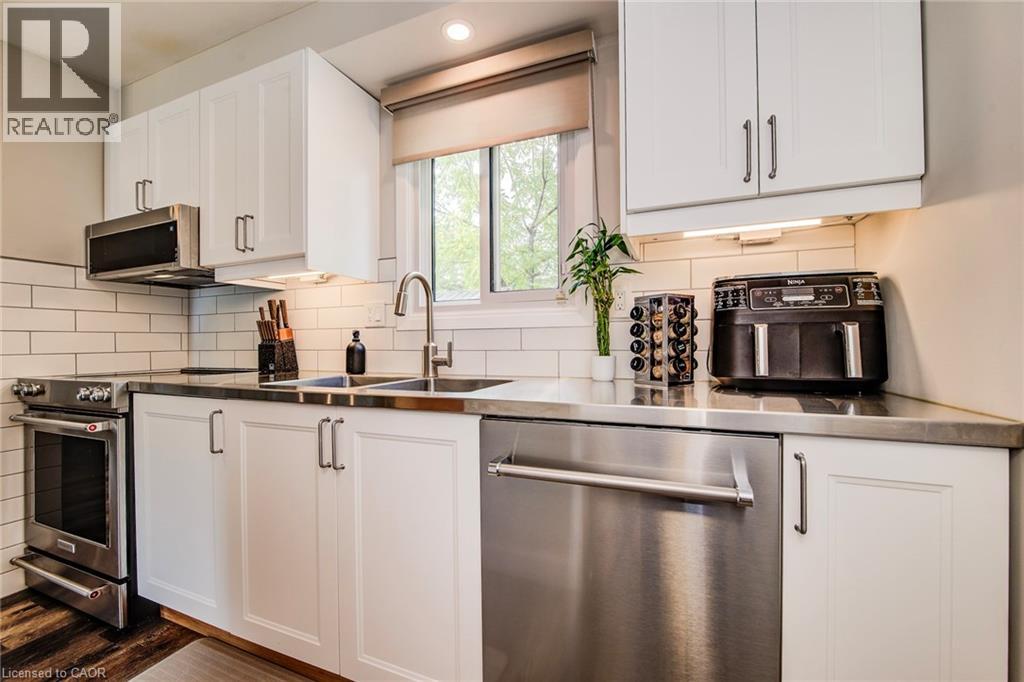 165 Green Valley Drive Unit# 31, Kitchener, Ontario  N2P 1K3 - Photo 19 - 40767961