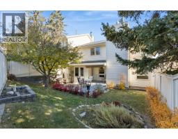 15 Millrise Lane SW Millrise