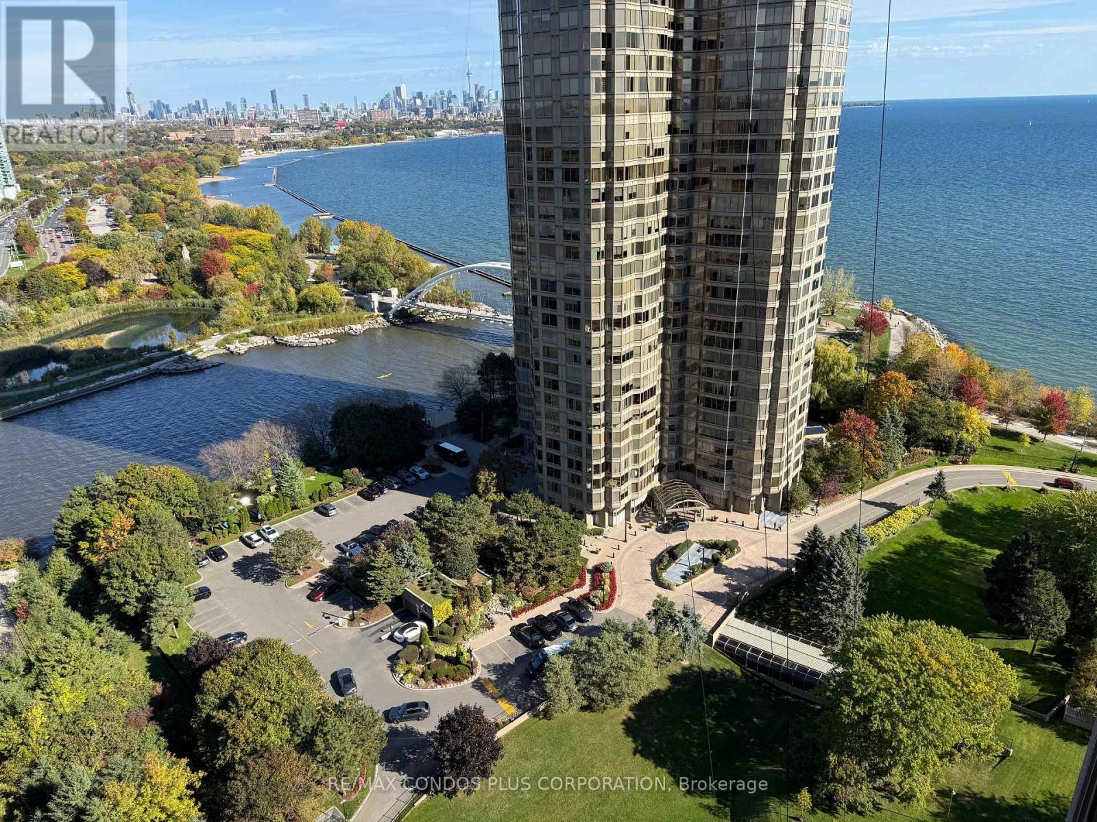 4405 - 1 PALACE PIER COURT, Toronto, Ontario