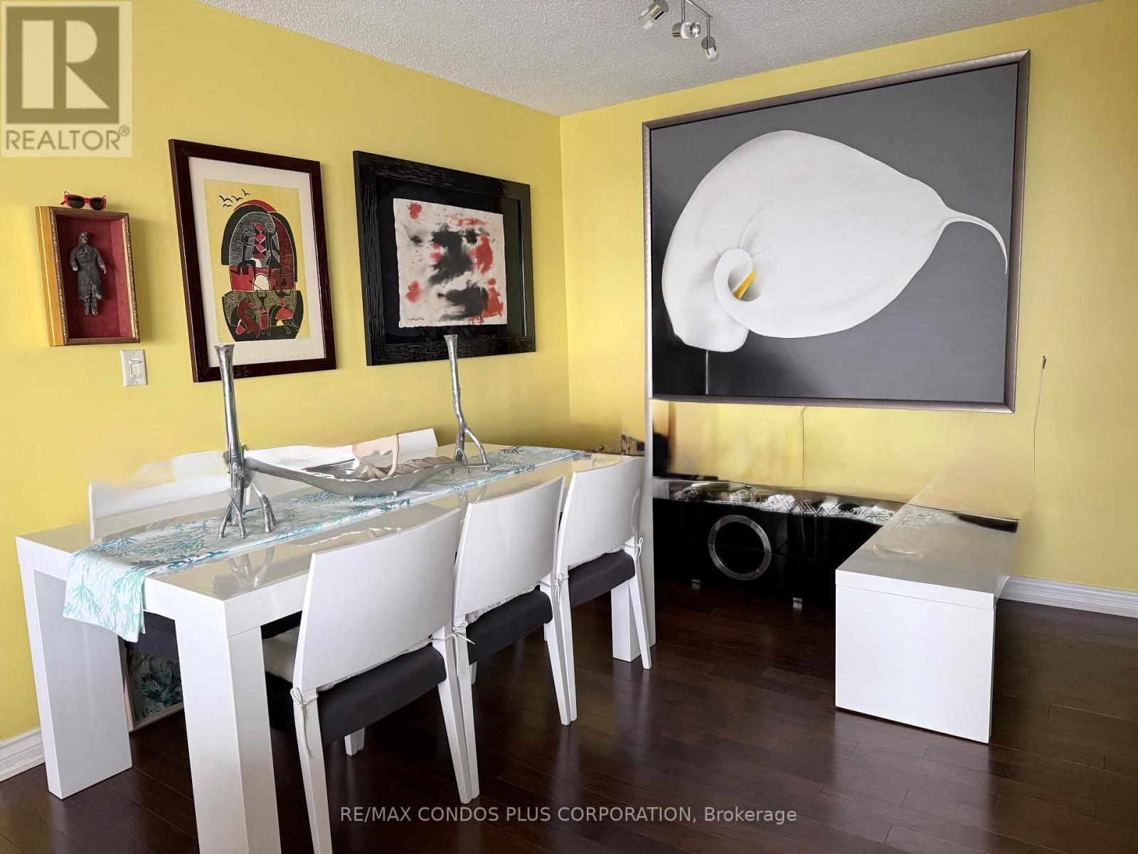 4405 - 1 Palace Pier Court, Toronto, Ontario  M8V 3W9 - Photo 5 - W12501318