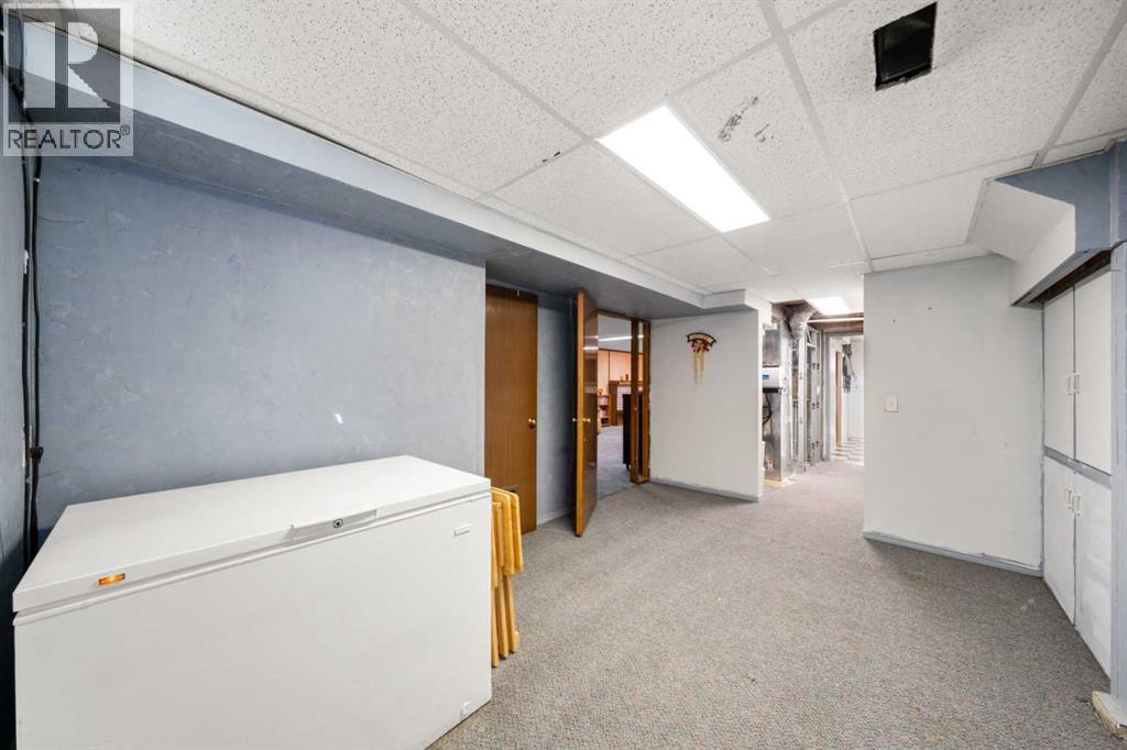 102 Marbrooke Circle Ne, Calgary, Alberta T2A 2W6 - Photo 19 - A2251892