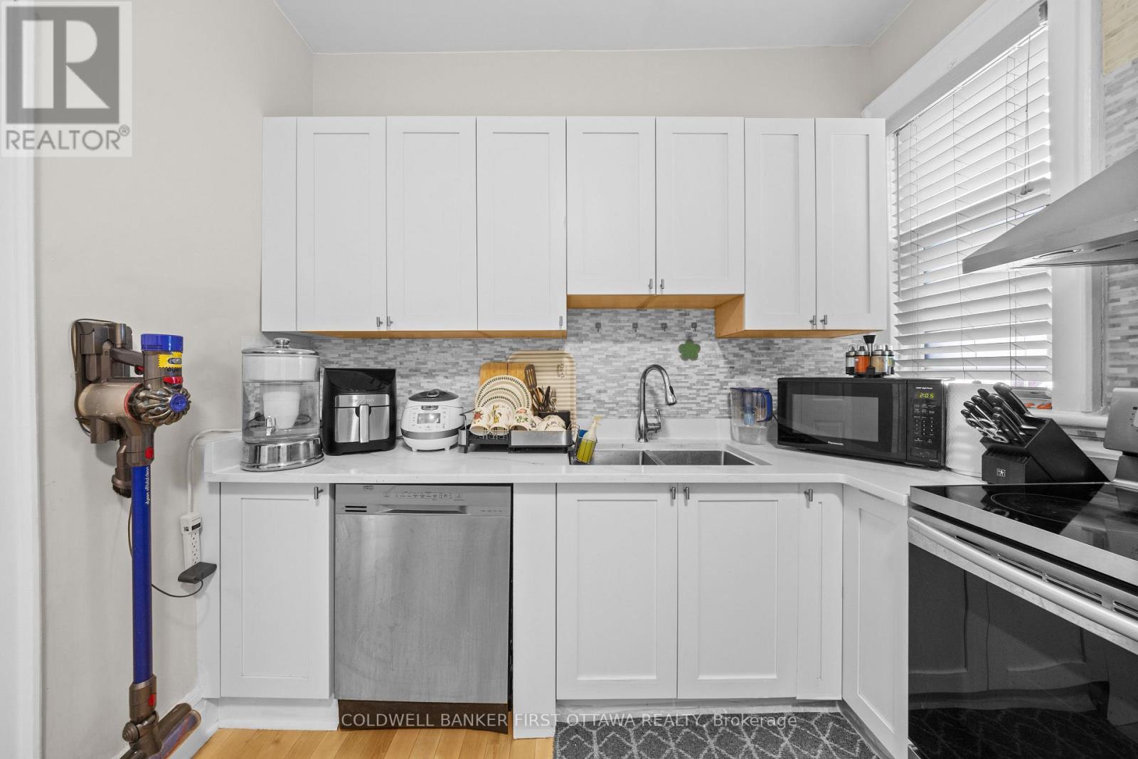 245 Bay Street, Ottawa, Ontario  K1R 5Z4 - Photo 12 - X12501344