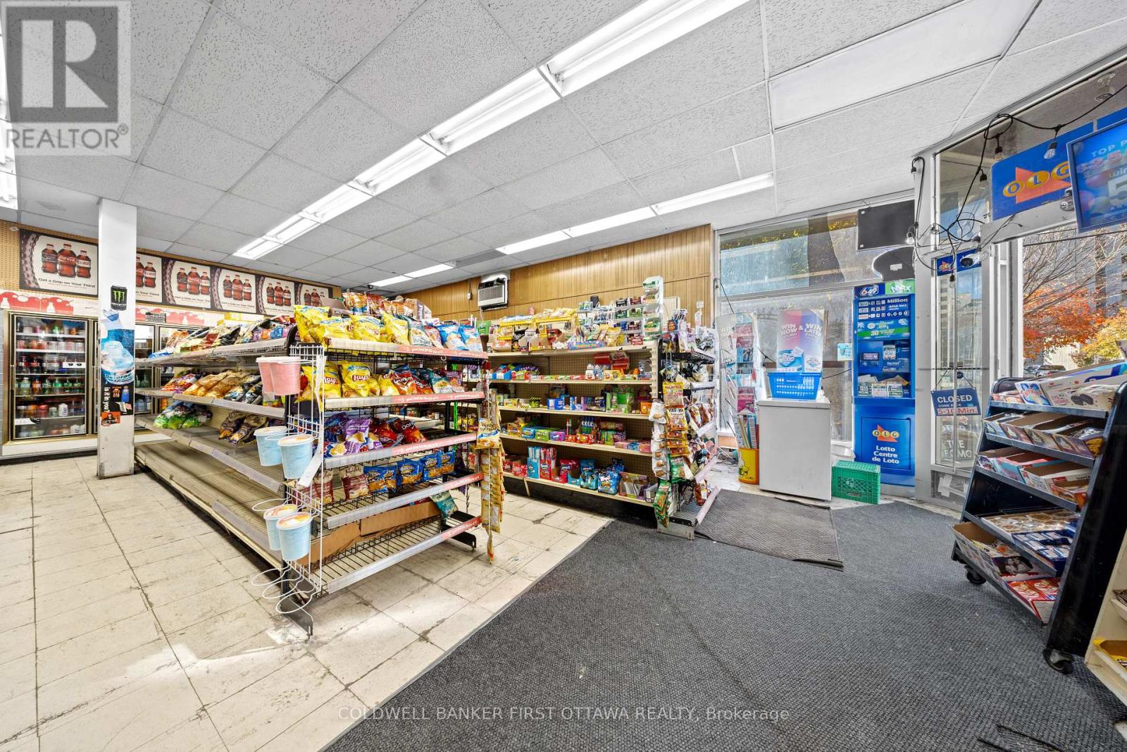 245 Bay Street, Ottawa, Ontario  K1R 5Z4 - Photo 32 - X12501344