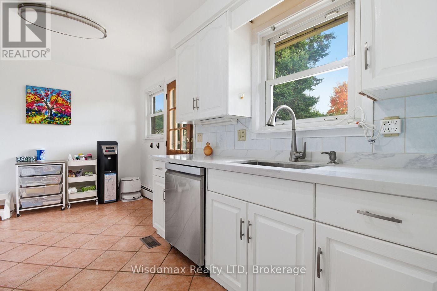 3384 Baker Crescent, Niagara Falls, Ontario  L2J 3L9 - Photo 14 - X12501320