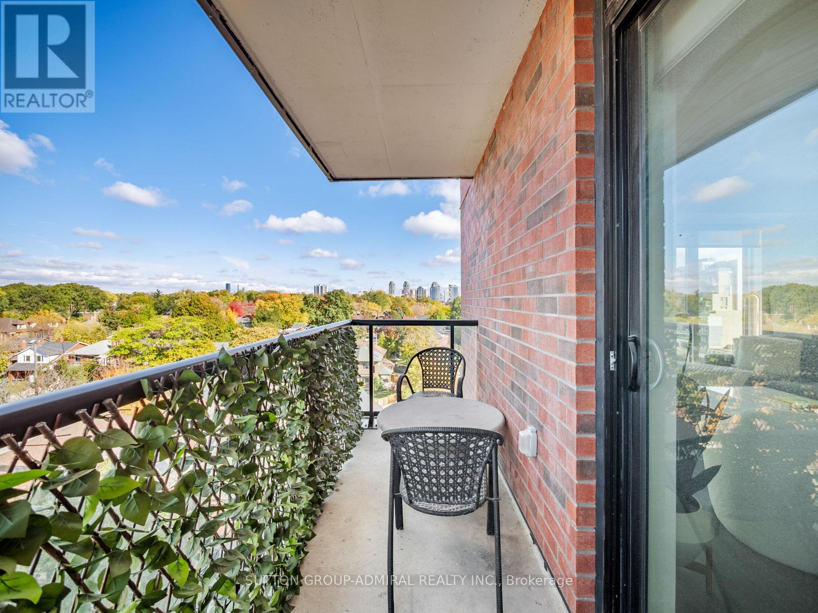 802 - 185 Alberta Avenue, Toronto, Ontario  M6C 0A5 - Photo 25 - C12501348