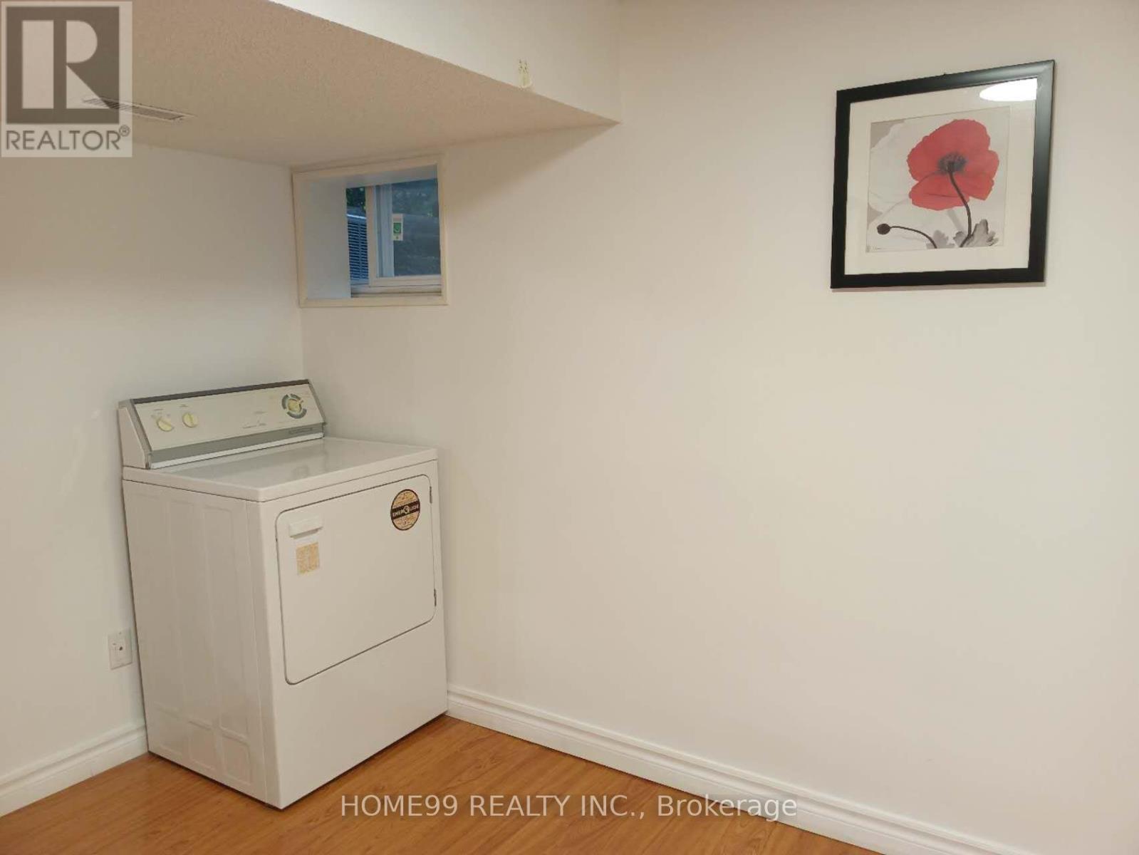 Lower - 137 Pineway Boulevard, Toronto, Ontario  M2H 1A9 - Photo 11 - C12501366