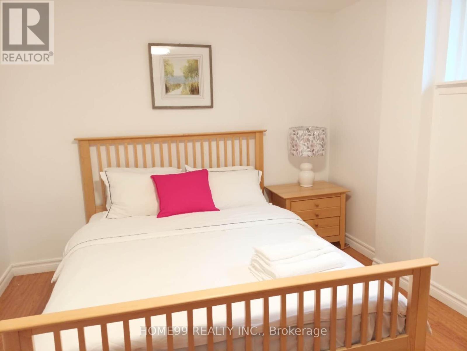 Lower - 137 Pineway Boulevard, Toronto, Ontario  M2H 1A9 - Photo 5 - C12501366