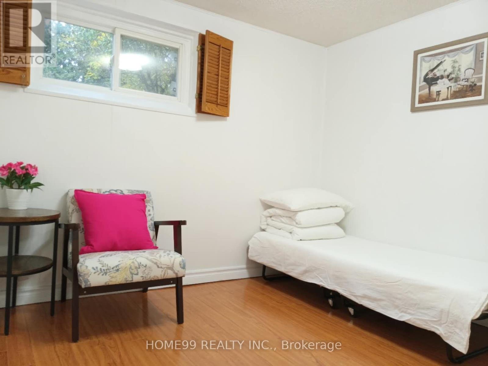 Lower - 137 Pineway Boulevard, Toronto, Ontario  M2H 1A9 - Photo 6 - C12501366