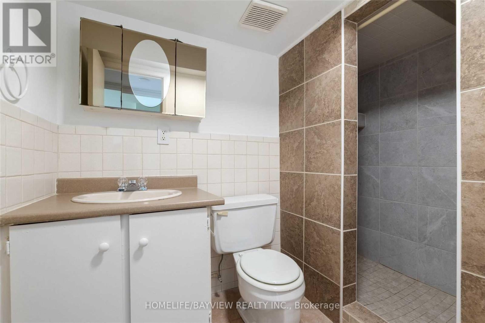 Lower - 714 Grandview Drive, Oshawa, Ontario  L1H 7W2 - Photo 6 - E12501330