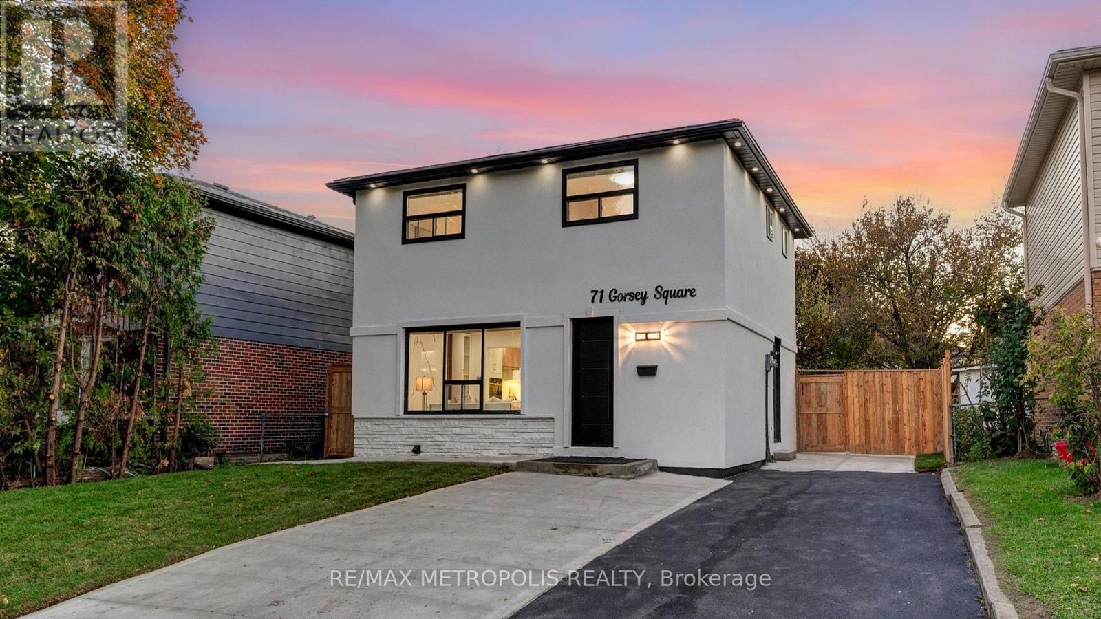 71 Gorsey Square, Toronto, Ontario  M1B 1A6 - Photo 2 - E12501346