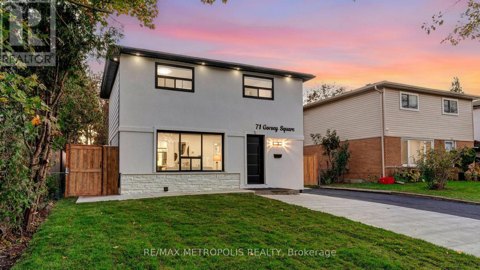 71 Gorsey Square, Toronto, Ontario  M1B 1A6 - Photo 3 - E12501346