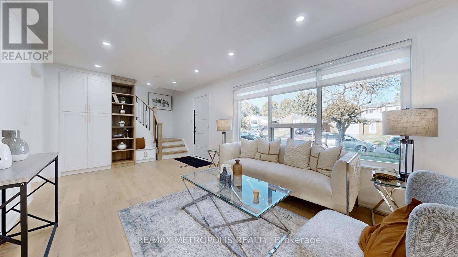 71 Gorsey Square, Toronto, Ontario  M1B 1A6 - Photo 6 - E12501346