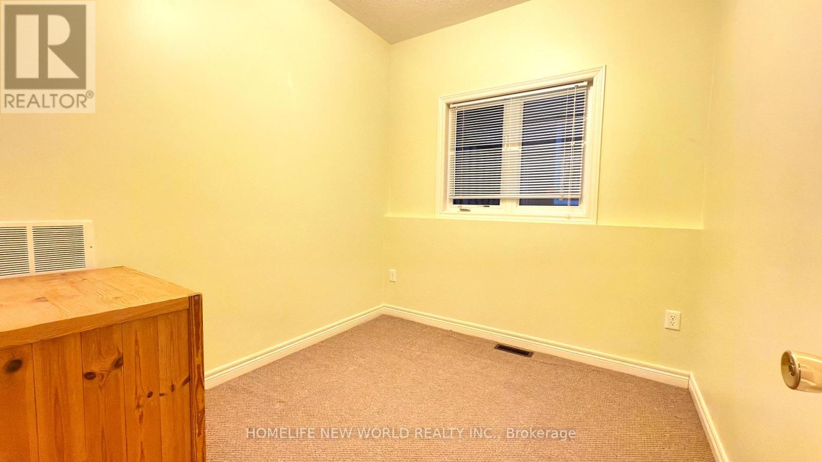 88 Gracedale Drive, Richmond Hill, Ontario  L4C 0S8 - Photo 14 - N12501354