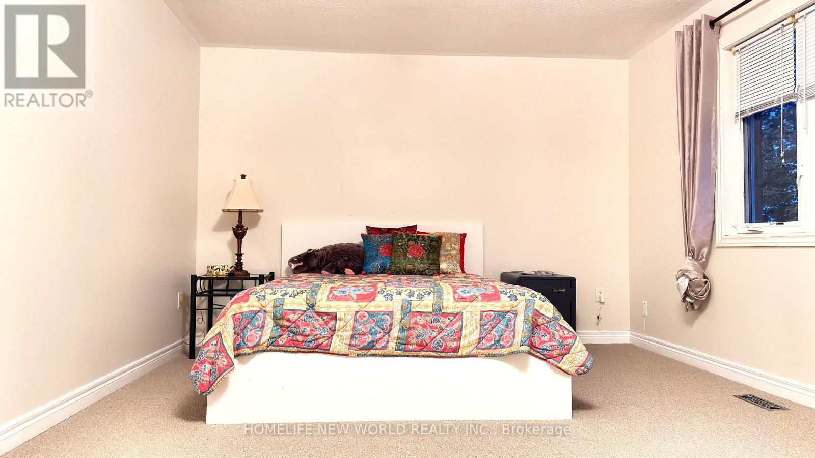 88 Gracedale Drive, Richmond Hill, Ontario  L4C 0S8 - Photo 15 - N12501354