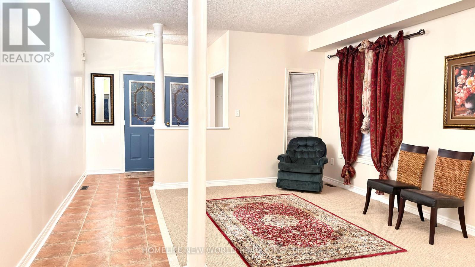 88 Gracedale Drive, Richmond Hill, Ontario  L4C 0S8 - Photo 4 - N12501354