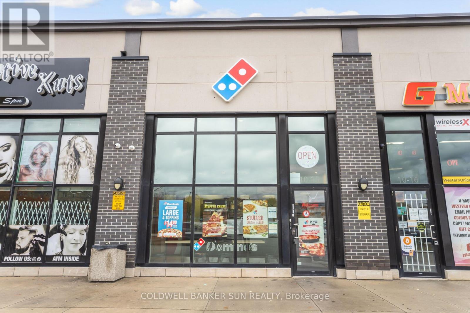 15 - 10 DEWSIDE DRIVE, Brampton, Ontario