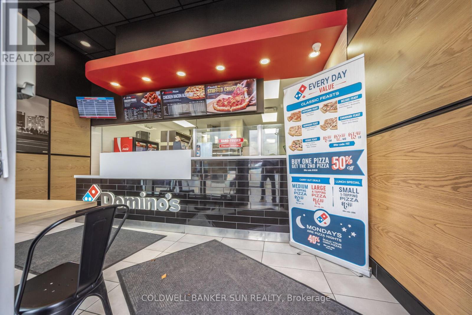 15 - 10 Dewside Drive, Brampton, Ontario  L6R 0X7 - Photo 10 - W12501324