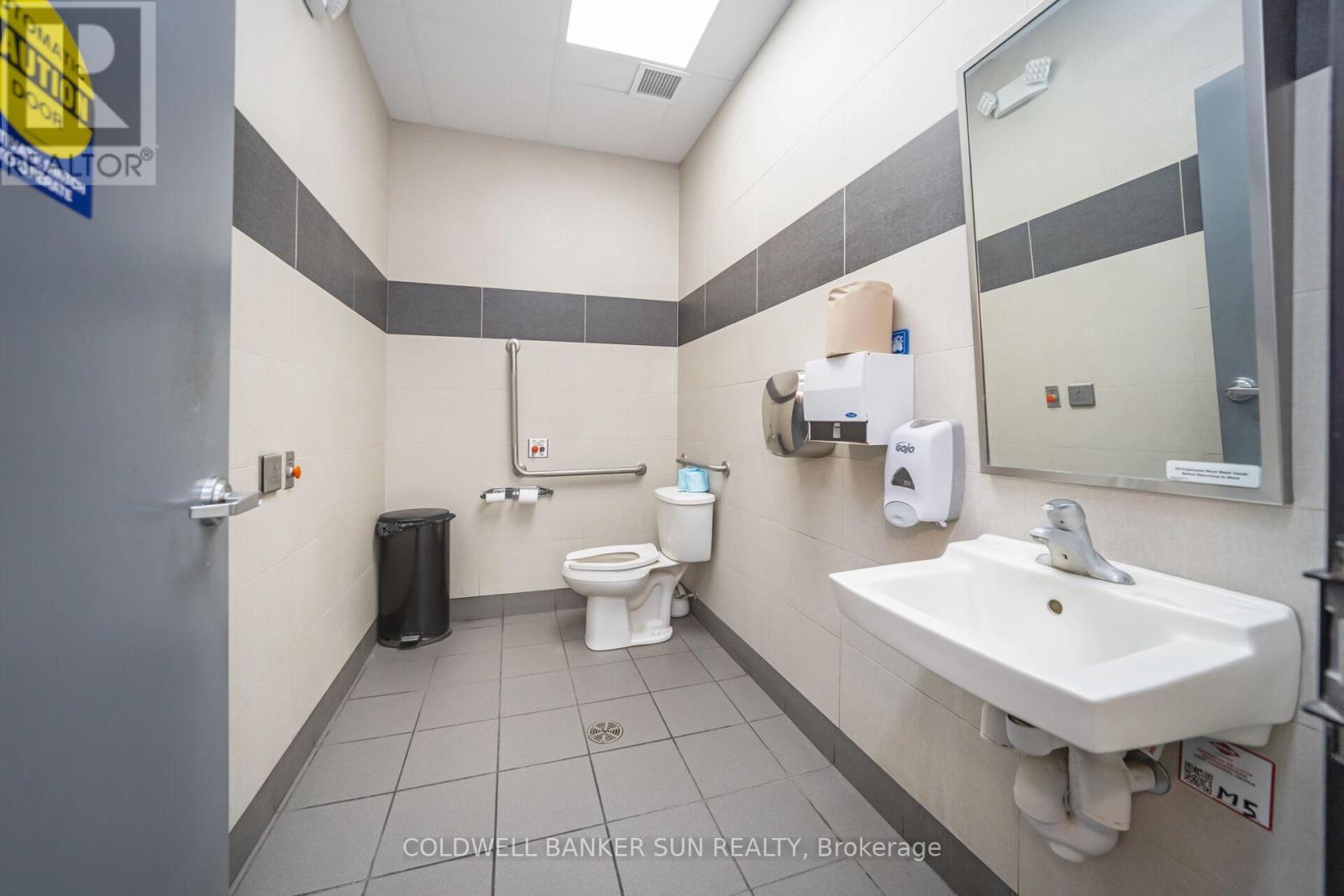 15 - 10 Dewside Drive, Brampton, Ontario  L6R 0X7 - Photo 14 - W12501324