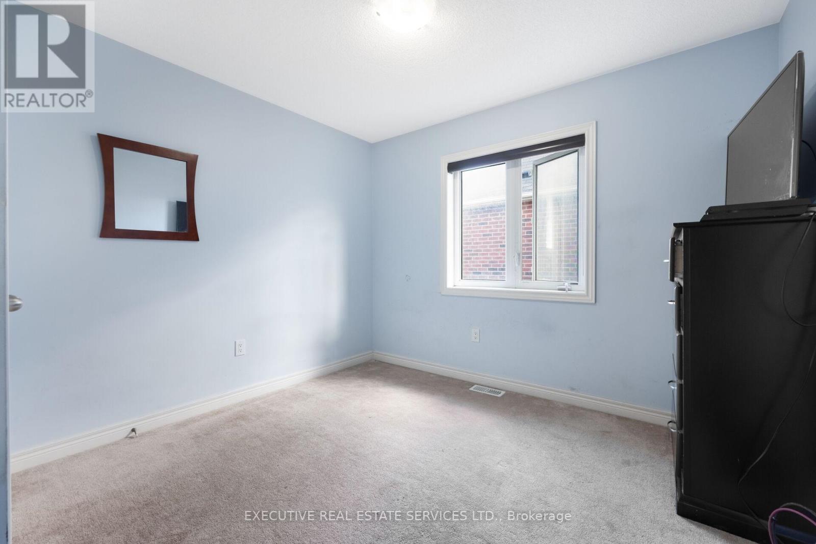 37 Ross Drive, Brampton, Ontario  L6R 3S7 - Photo 30 - W12501326