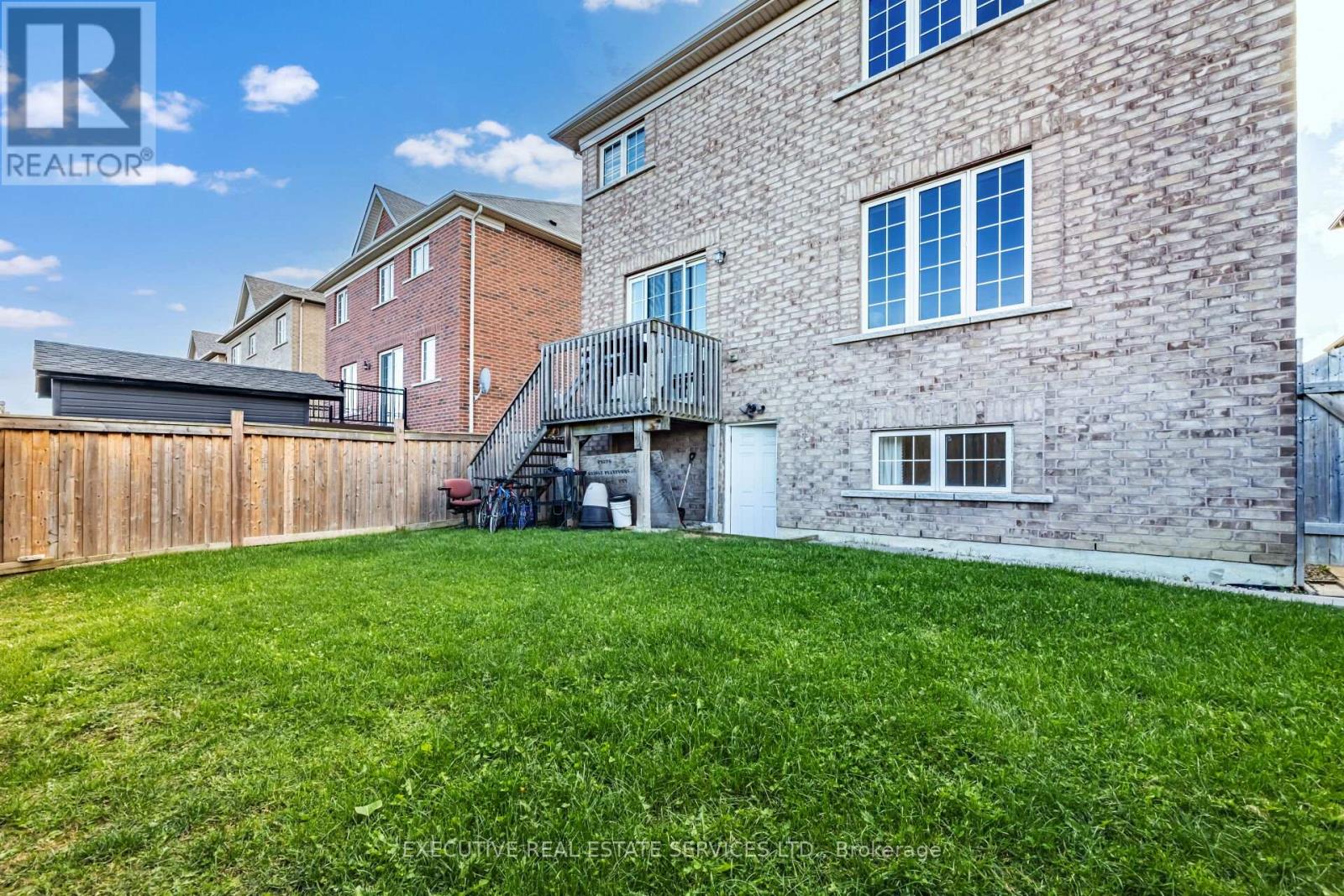 37 Ross Drive, Brampton, Ontario  L6R 3S7 - Photo 33 - W12501326