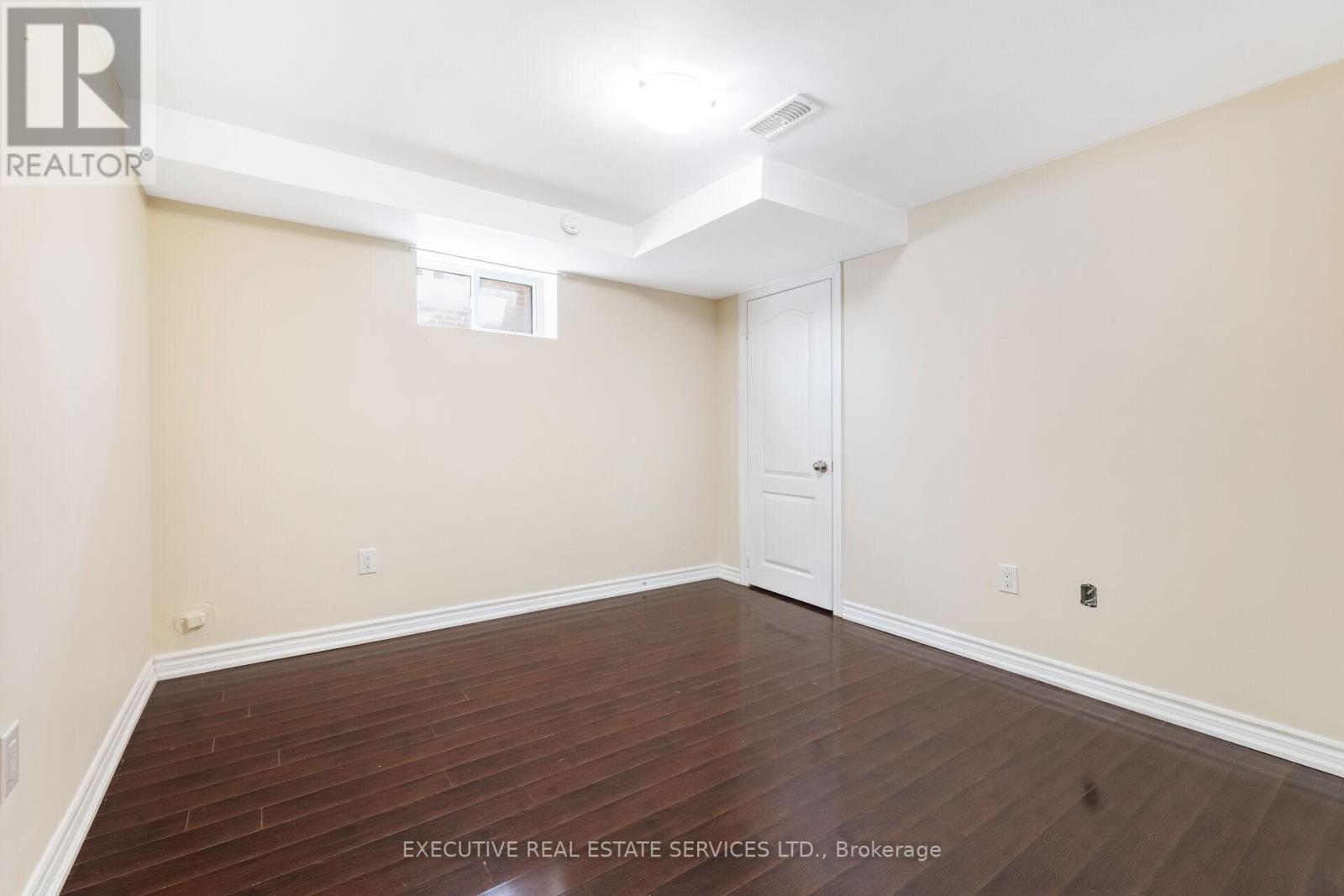 37 Ross Drive, Brampton, Ontario  L6R 3S7 - Photo 37 - W12501326