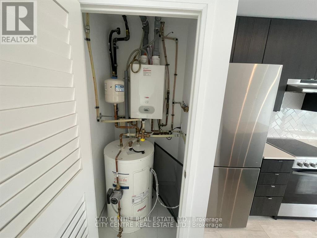 109 - 408 Browns Line, Toronto, Ontario  M8W 0C3 - Photo 10 - W12501338