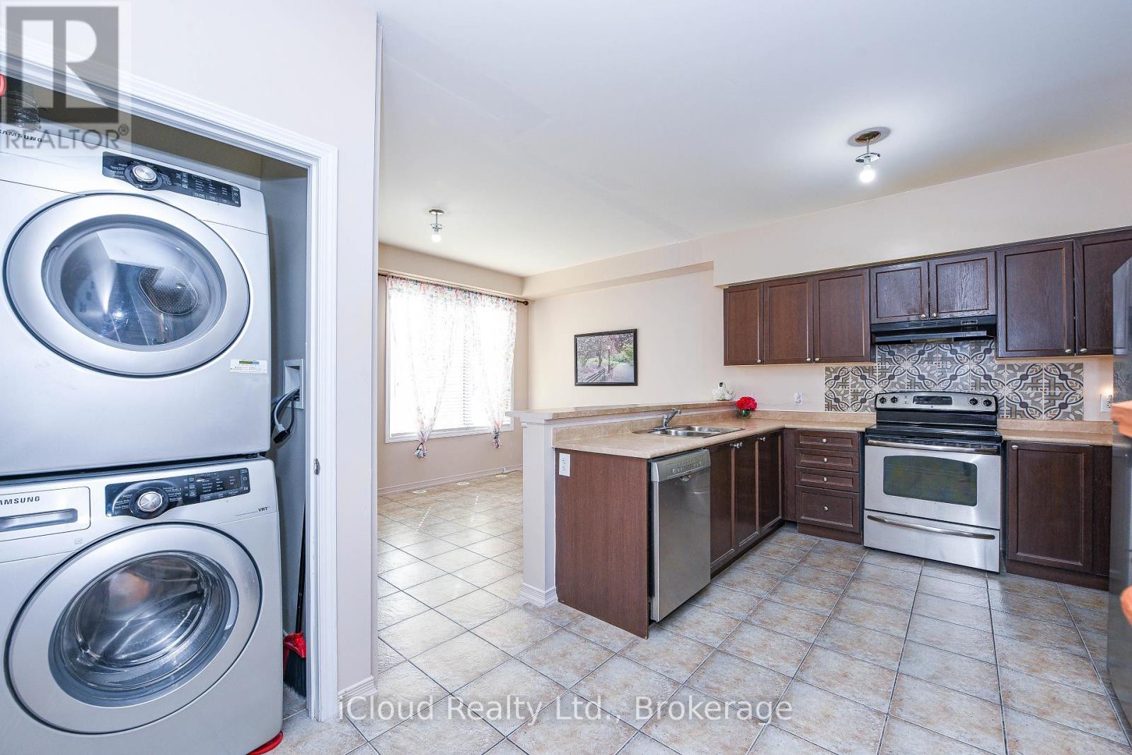 103 Cedar Lake Crescent, Brampton, Ontario  L6Y 0R1 - Photo 10 - W12501358