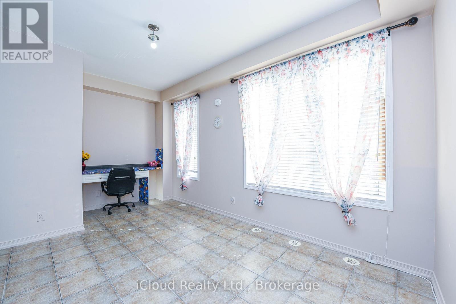 103 Cedar Lake Crescent, Brampton, Ontario  L6Y 0R1 - Photo 17 - W12501358
