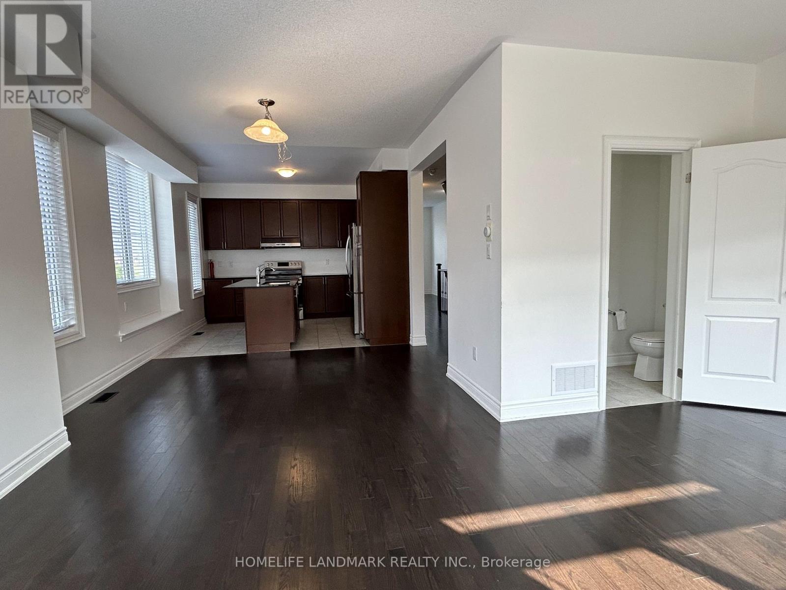 3 Temple Manor Road, Brampton, Ontario  L6Y 6C5 - Photo 22 - W12501364