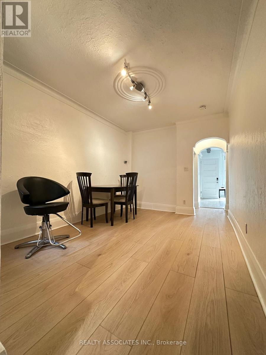 Main - 46 Bartonville Avenue W, Toronto, Ontario  M6M 2B5 - Photo 14 - W12501370