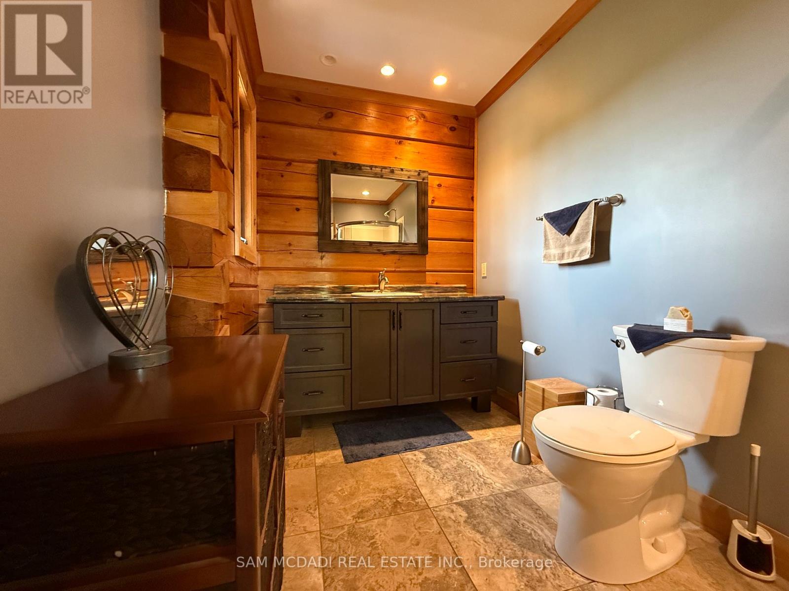 8529 Kinnaird Road, Lambton Shores, Ontario  N0N 1J3 - Photo 26 - X12501352