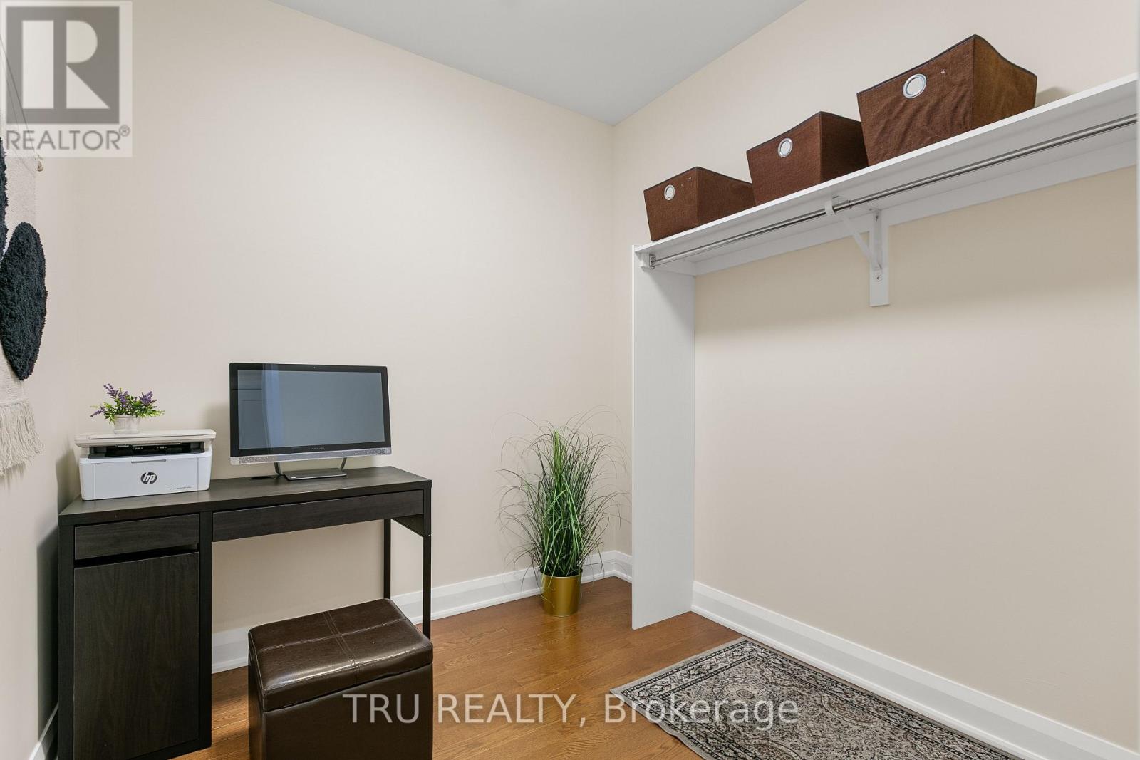 201 - 120 Cortile Private S, Ottawa, Ontario  K1V 2S8 - Photo 13 - X12494616